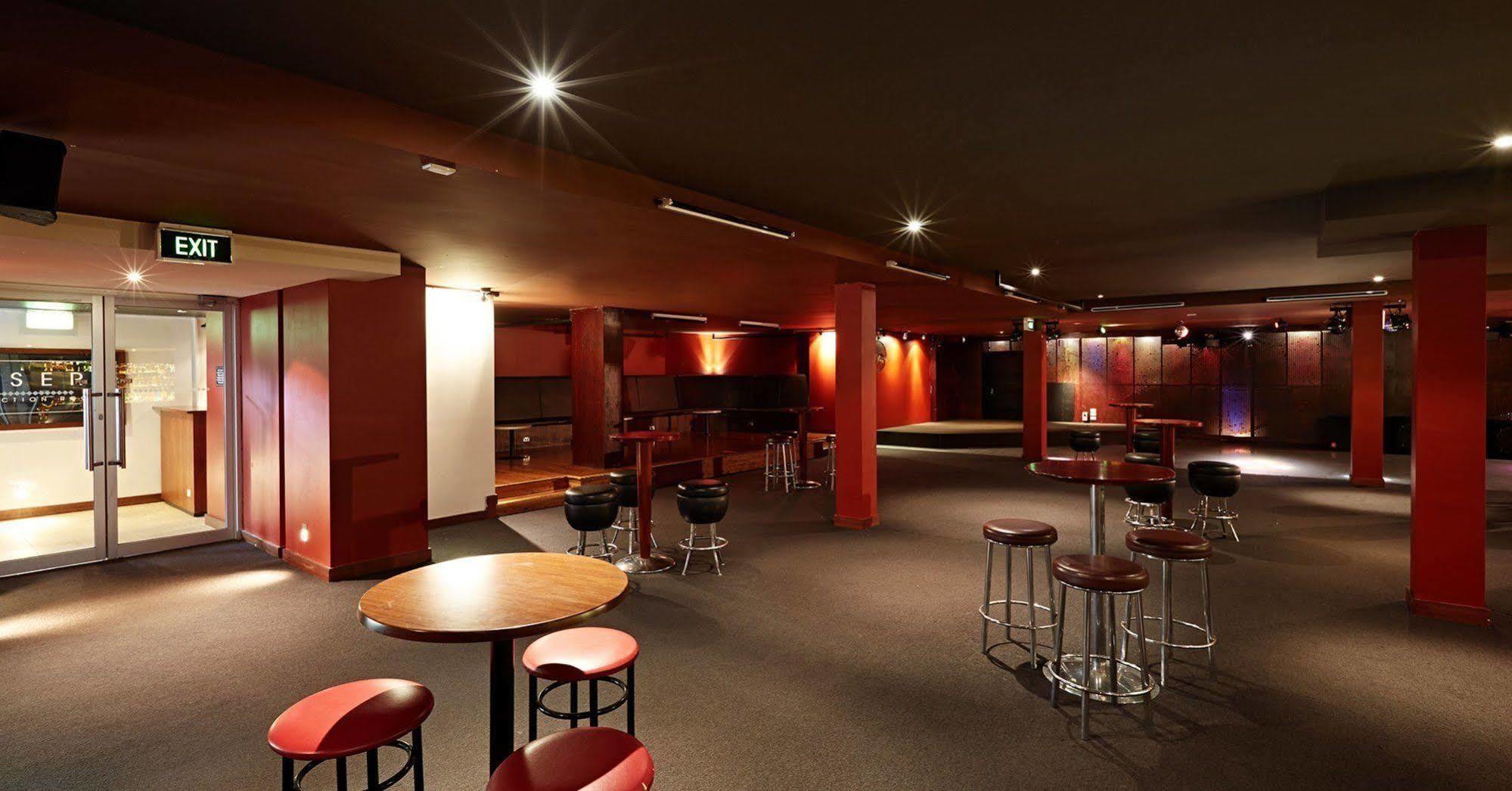 Nightcap At Waltzing Matilda Hotel Springvale Buitenkant foto